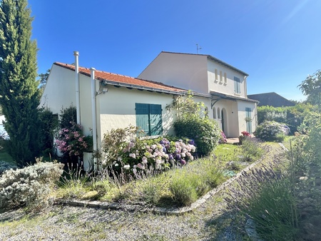 maison 5 pièces - 159 m²