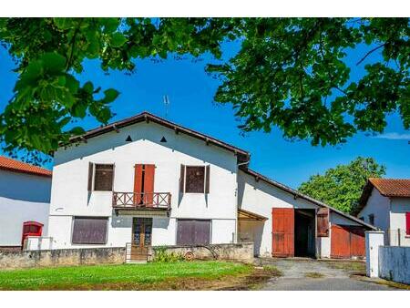 maison familiale authentique à labets biscay