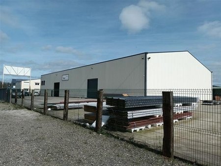 location local d'activités bourg achard 1 500 m²