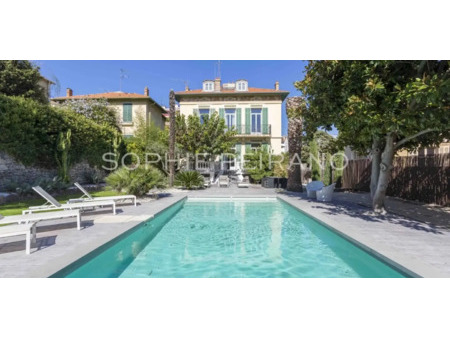 villa avec piscine et jardin cannes (06)