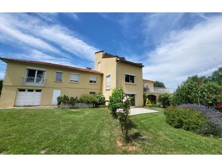 vente maison 8 pièces 250 m² montbeton (82290)