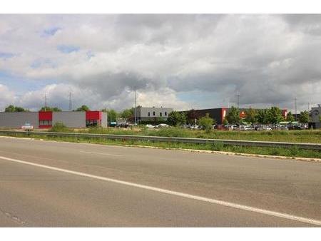 terrain constructible 6 000 m² - zone u - dijon quetigny - 1 790 000 euros ht