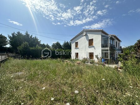 maison de 160 m² à saint-hilaire-de-brethmas