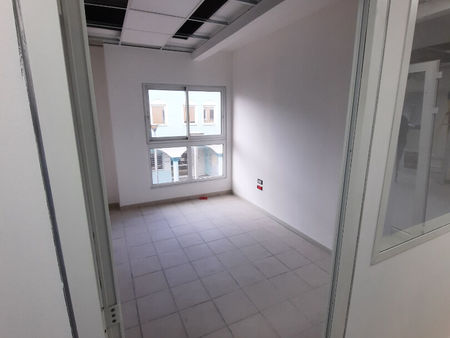 location bureaux 1 pièce  9.00m²  fort