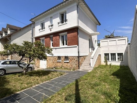 location maison traditionnelle 5 pièces de 120 m² à vaires