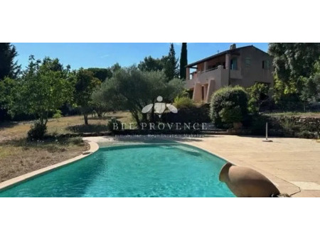 villa avec piscine et terrasse besse-sur-issole (83)