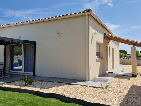 -exclusivite - villa recente de plain-pied de type t5 -