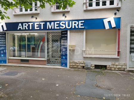 local 53 m² auxerre