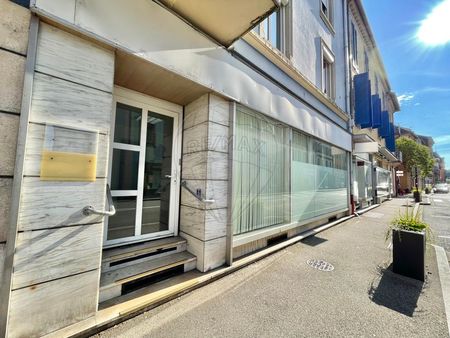 local commercial 72 m²