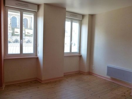 studio 1 pièce 27 m²