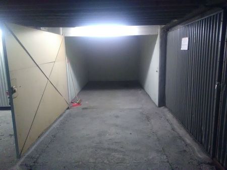 location garage ou box