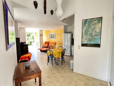 appartement 3 pièces 84 m²