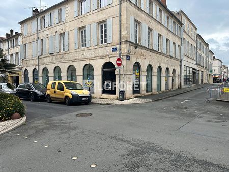 local commercial 228 m² rochefort