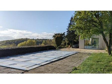 maison 8 pièces 310 m²