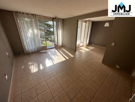 appartement 5 pièces 82 m²