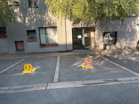 place de parking privative roubaix « la teinturerie montesquieu