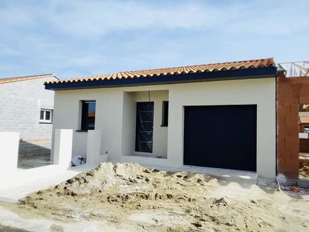 villa 3 pièces 70 m²