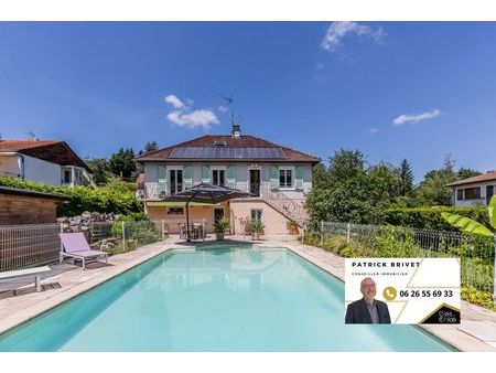 propriété 5 pièces 108 m²