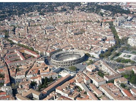 restaurant 3 pièces 180 m² nimes