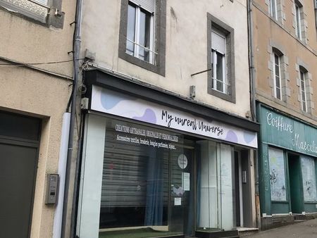 local commercial de 85m2 dans l'hyper-centre de mayenne