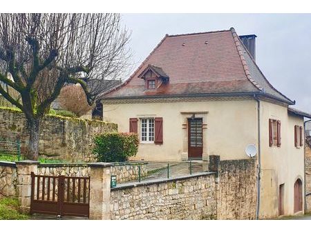 jolie maison quercynoise de village avec jardin et garage pres de figeac (lot)