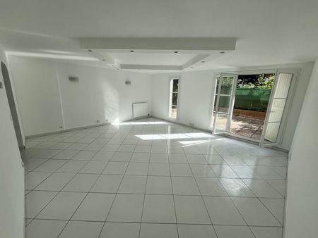 appartement 4 pièces 78m2 avec grande terrasse 45m2