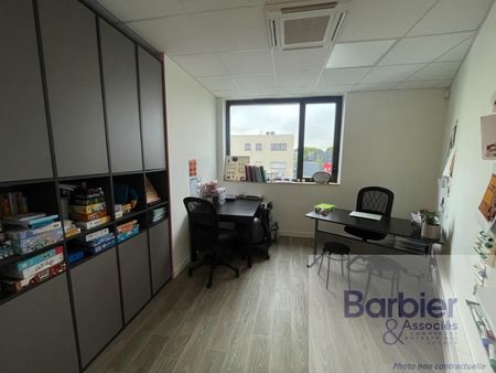 bureau 13 m²