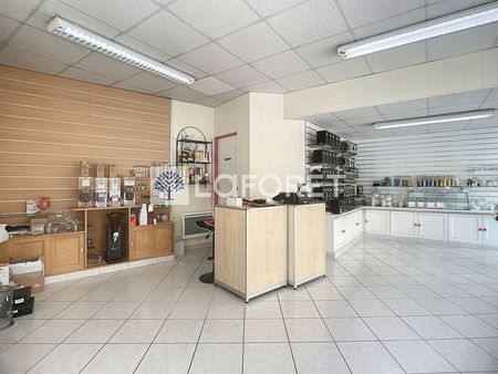 local commercial 85 m² thouars