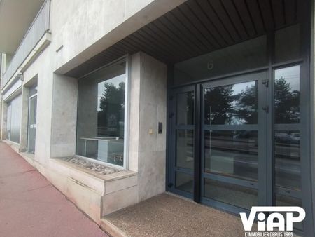 bureaux 55 m²