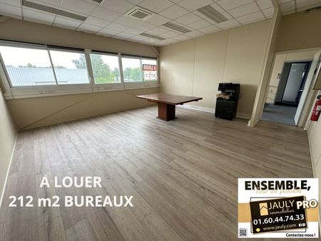 bureaux 5 pièces 212 m² meaux