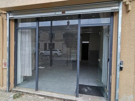 bordeaux bastide local commercial 34 m²+ appartement 48 m²+ cave +cour 125 000 e