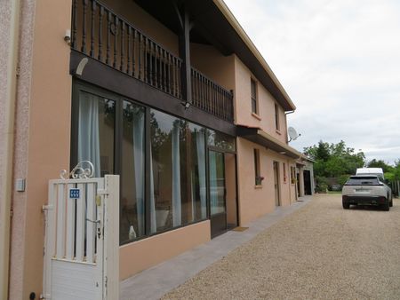 vente maison individuelle avec maison attenante (gite)