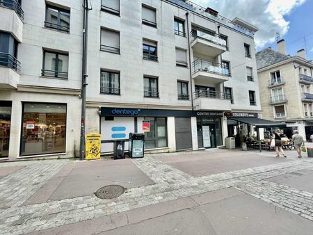 local commercial 207 m²