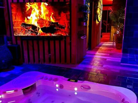 maison avec piscine jacuzzi sauna hammam