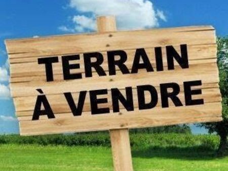 vente terrain 740 m²