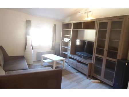 location appartement  m² t-3 à sisteron  550 €