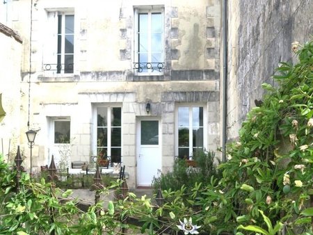 vente maison 10 pièces de 180 m² à la roche