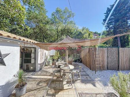 a vendre maison 3 pièces  700m² de terrain châteauneuf grasse résidence avec peu de charge