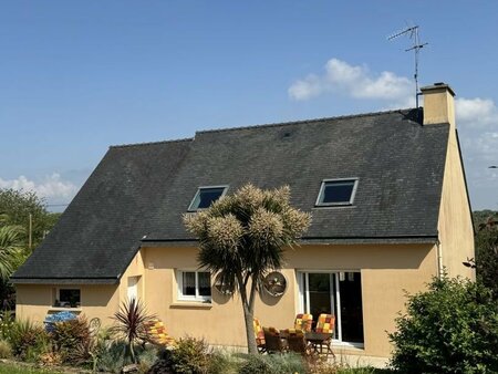 vente maison 8 pièces de 131 m² à crozon (29160)