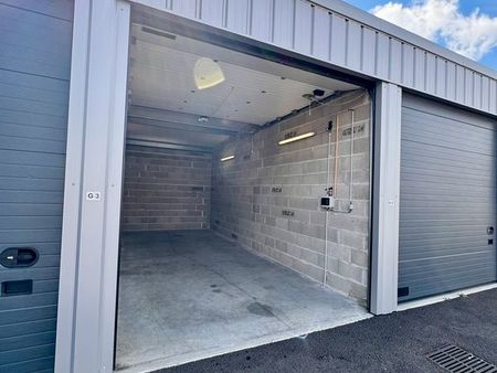 garage / box / atelier 29m²