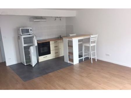 location appartement  m² t-1 à compiègne  490 €