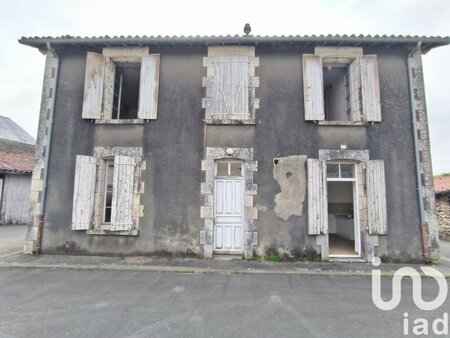 vente maison 5 pièces de 169 m² à menomblet (85700)