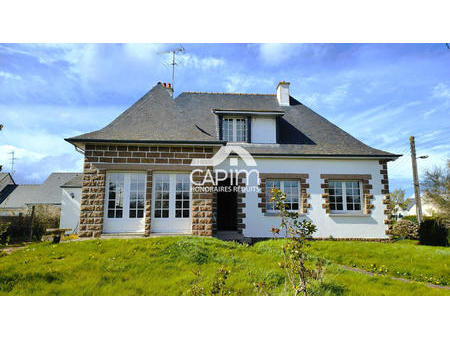 vente maison à saint-brice-en-cogles (35460) : à vendre / 150m² saint-brice-en-cogles