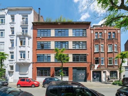 appartement récent de 2 chambres au rdc avec 2 terrasses