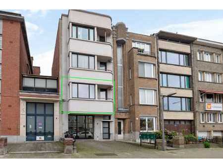 appartement te koop in merksem met 1 slaapkamer