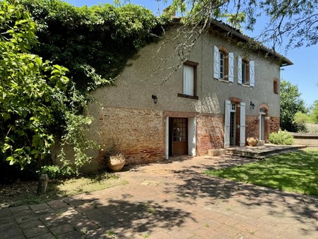 maison de luxe à vendre à daux