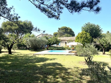 maison de luxe à vendre dans le quartier bellecroix-pont d'avignon