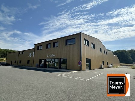 location d'entrepôt de 4 000 m² à grun-bordas - 24380