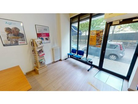 location de local commercial de 45 m² à nice - 06000