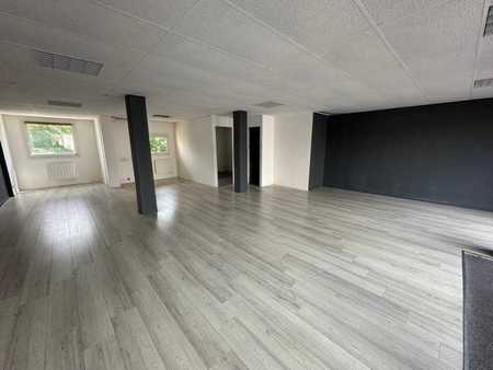 location de local commercial de 80 m² à saint-germain-en-laye - 78100